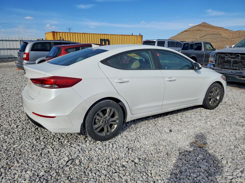 68868756 :رقم المزاد ، 5NPD84LFXJH241330 vin ، 2018 Hyundai Elantra مزاد بيع