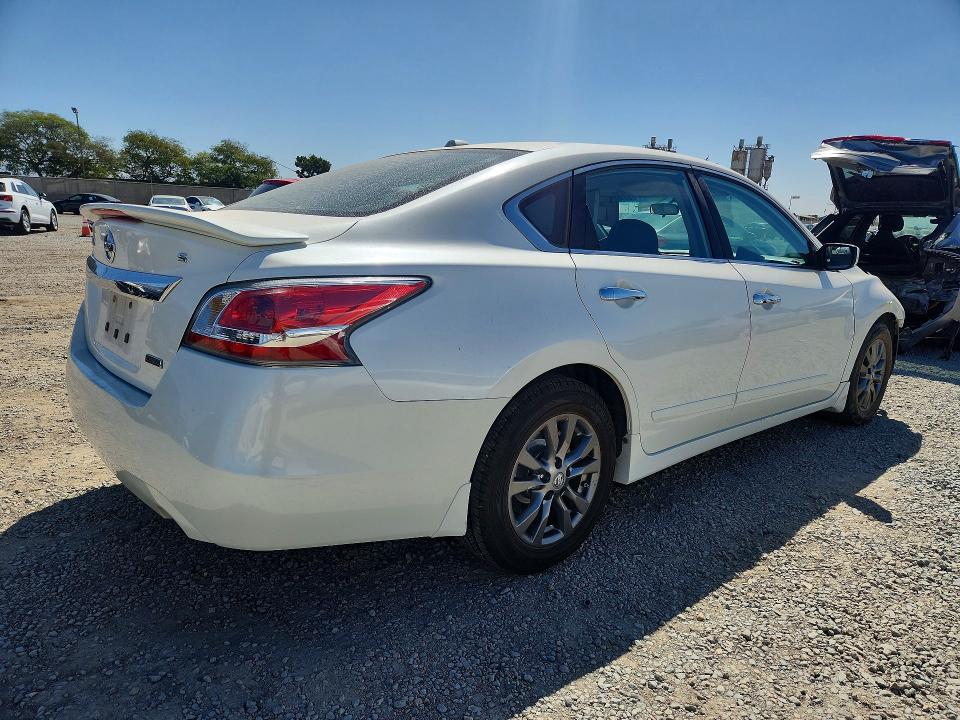 69233866 :رقم المزاد ، 1N4AL3AP2FC571138 vin ، 2015 Nissan Altima مزاد بيع