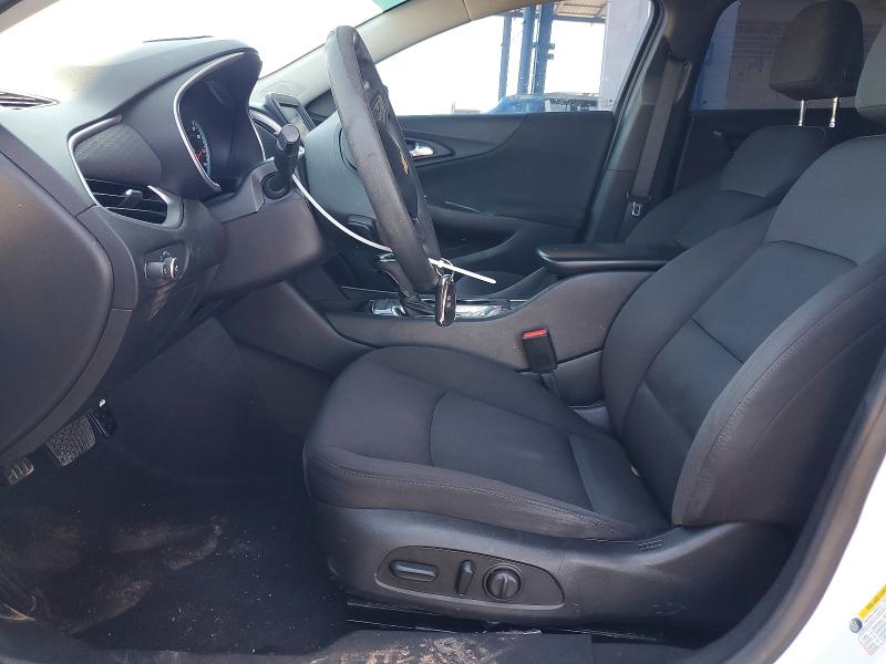 68277276 :رقم المزاد ، 1G1ZC5STXJF104652 vin ، 2018 Chevrolet Malibu مزاد بيع