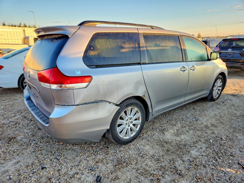 Auction sale of the 2011 Toyota Sienna, vin: 5TDYK3DC9BS169758, lot number: 69165596