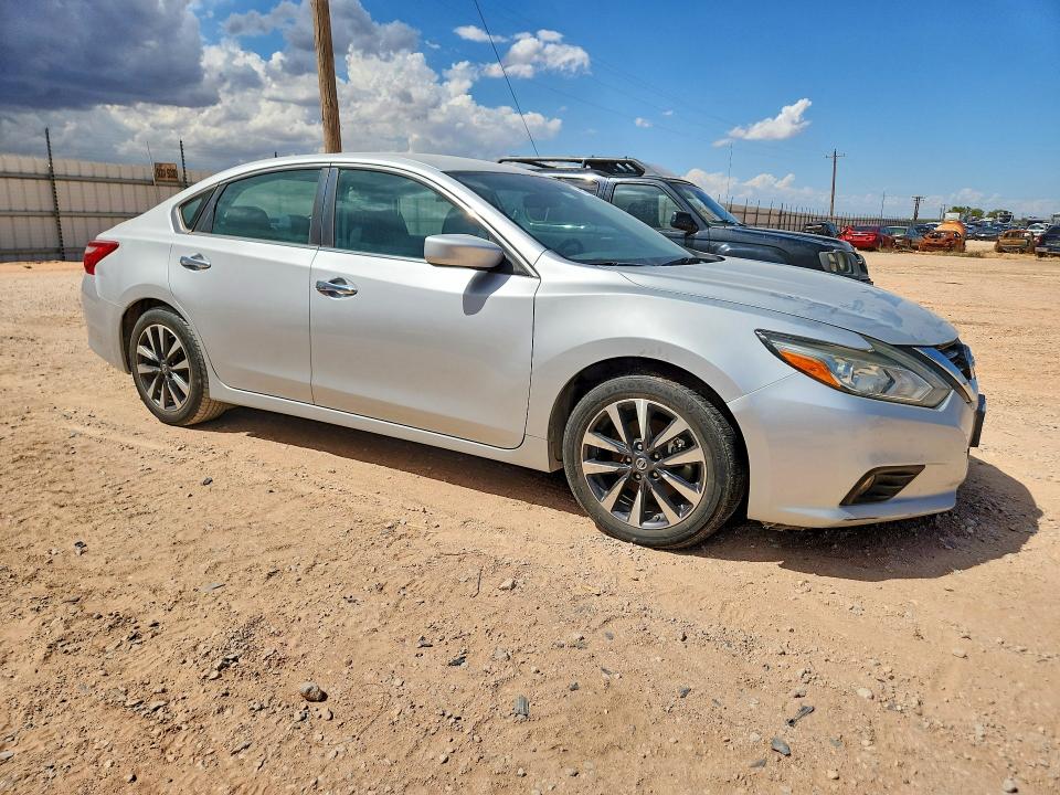 70611916 :رقم المزاد ، 1N4AL3AP0GC216275 vin ، 2016 Nissan Altima مزاد بيع