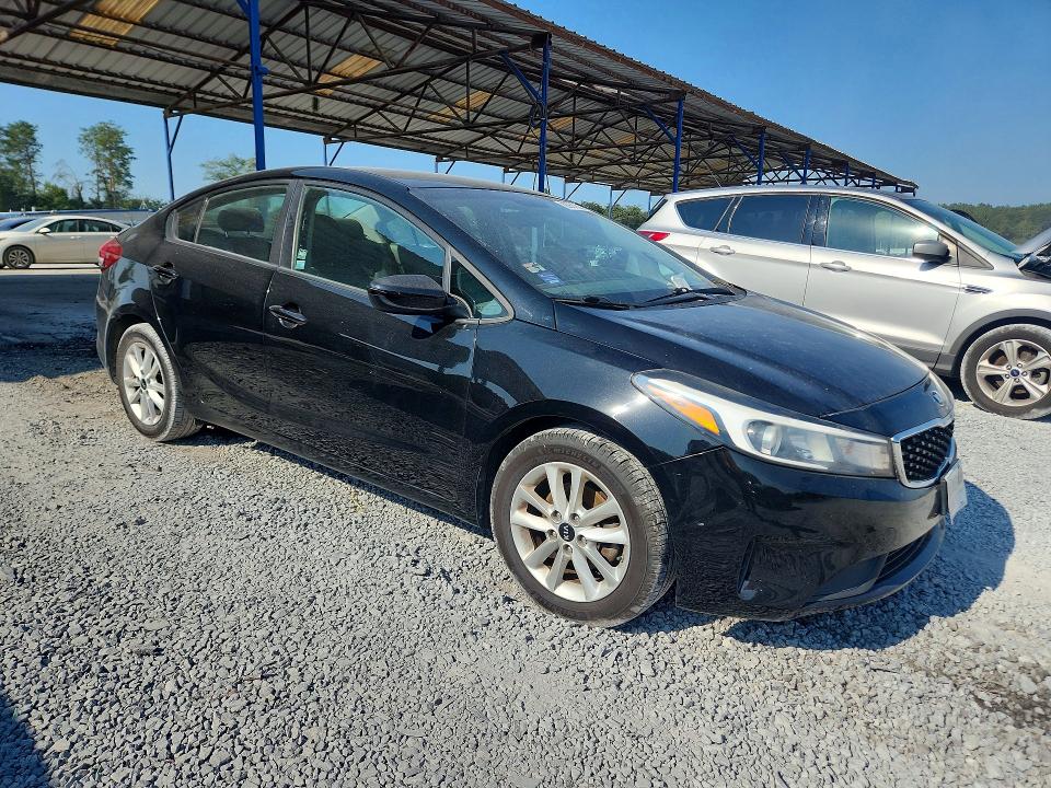 66951296 :رقم المزاد ، 3KPFL4A76HE075180 vin ، 2017 Kia Forte مزاد بيع