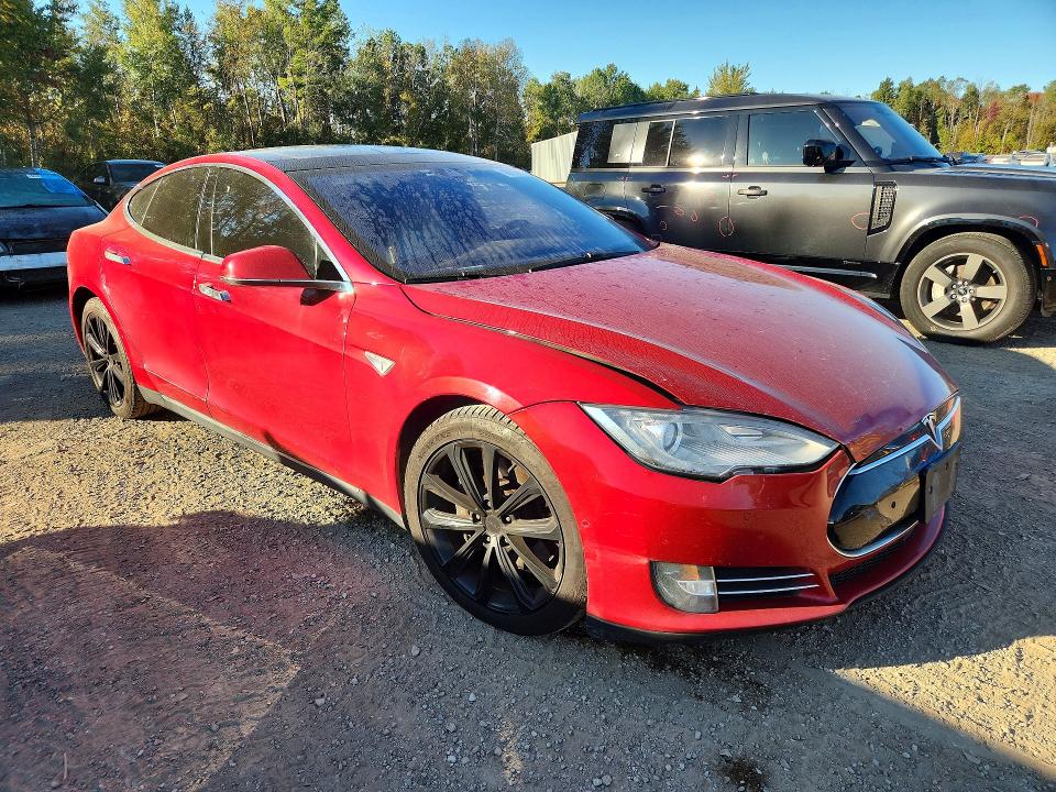 Продажа на аукционе авто 2015 Tesla Model S, vin: 5YJSA1H23FF080454, номер лота: 68165066