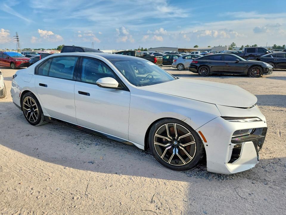 65347766 :رقم المزاد ، WBA33EH05SCU74076 vin ، 2025 Bmw 740 مزاد بيع