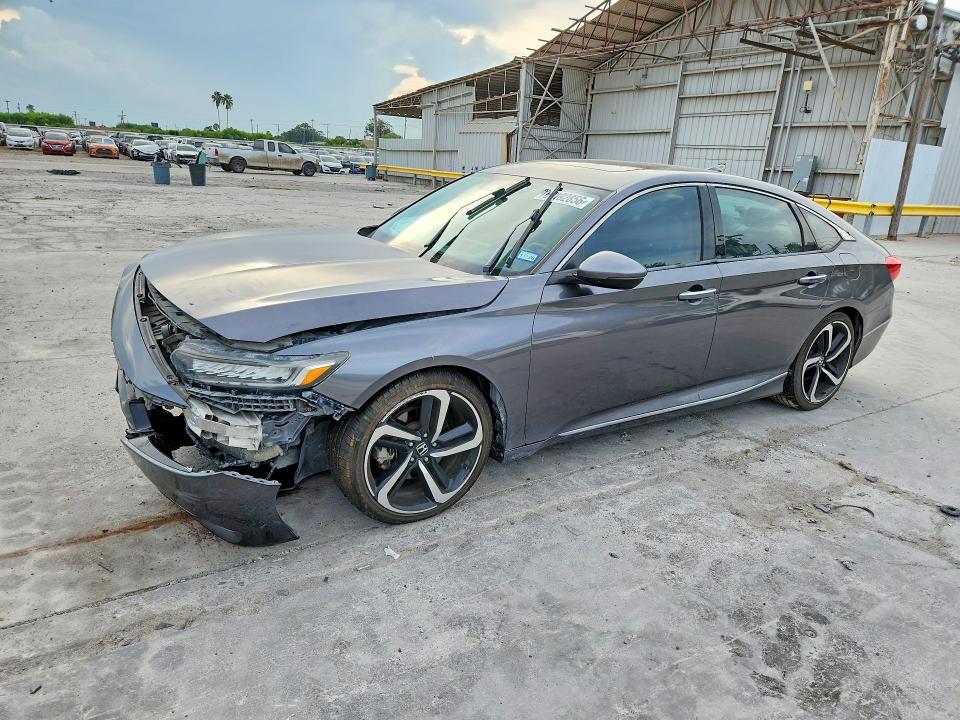 69192856 :رقم المزاد ، 1HGCV2F90JA025039 vin ، 2018 Honda Accord مزاد بيع