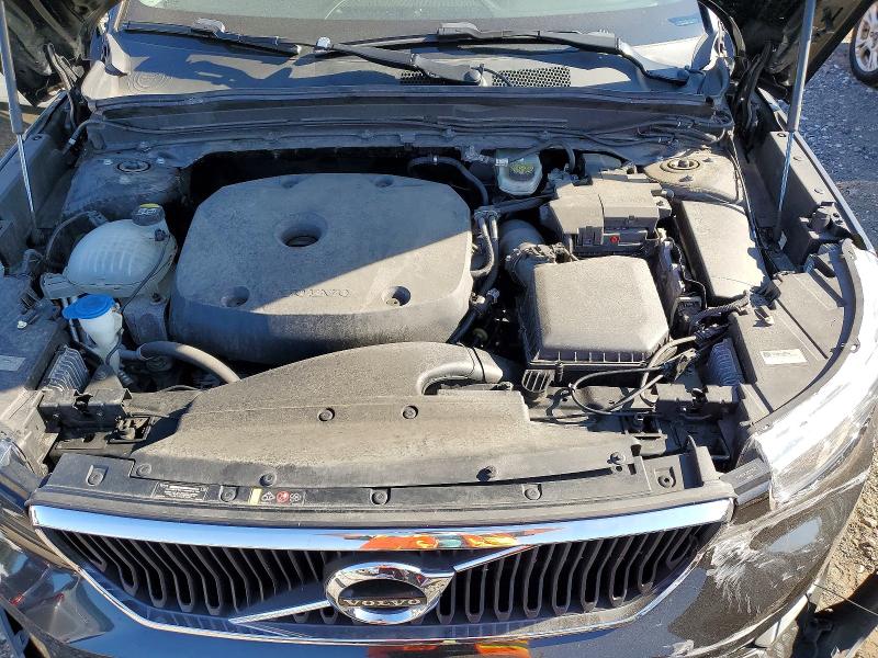 67756076 :رقم المزاد ، YV4162UK3M2424922 vin ، 2021 Volvo Xc40 مزاد بيع