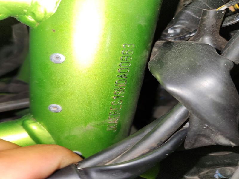68246976 :رقم المزاد ، JKAEREG19HDA00863 vin ، 2017 Kawasaki Er650 مزاد بيع