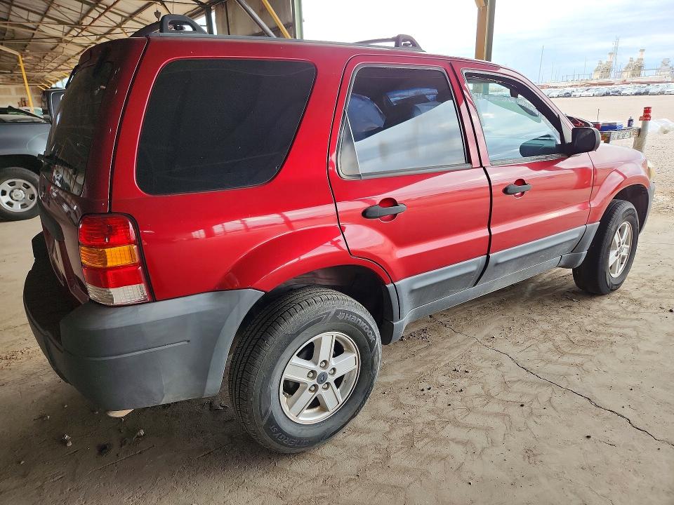 69820596 :رقم المزاد ، 1FMYU02Z57KB99236 vin ، 2007 Ford Escape مزاد بيع