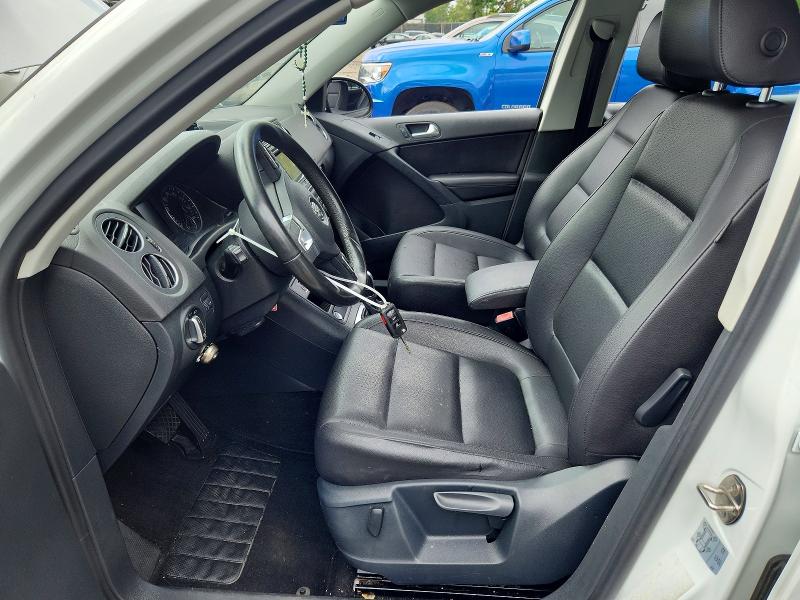 67213976 :رقم المزاد ، WVGBV7AX1GW613987 vin ، 2016 Volkswagen Tiguan مزاد بيع