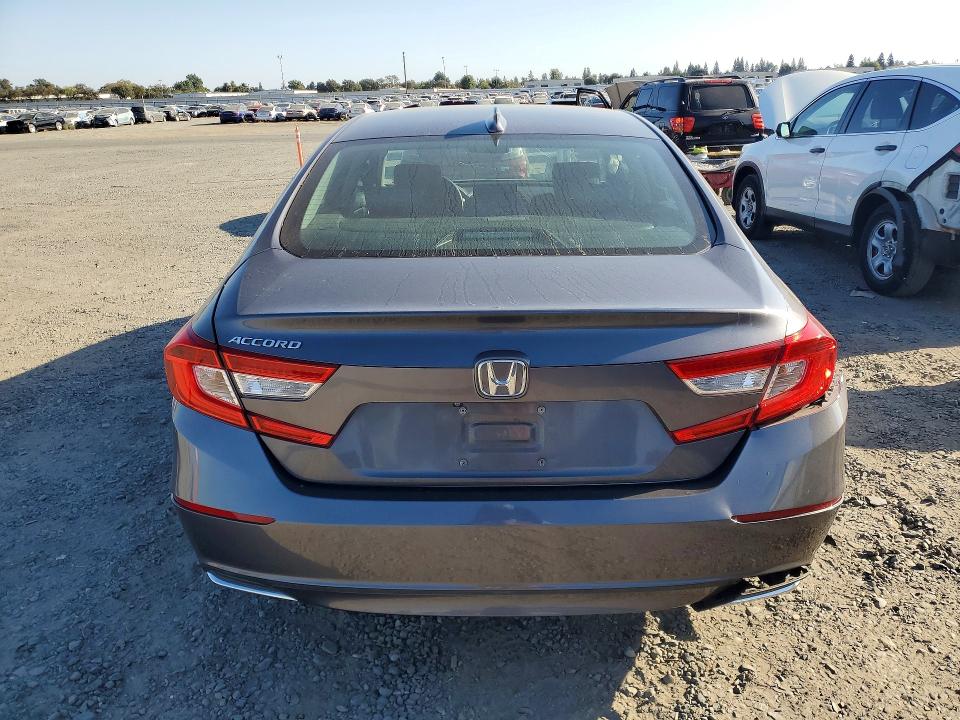Aukcja sprzedaży 2018 Honda Accord, vin: 1HGCV1F48JA092907, numer aukcji: 70026376