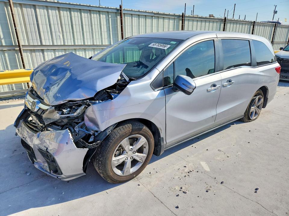 Auction sale of the 2018 Honda Odyssey, vin: 5FNRL6H76JB038208, lot number: 68785956