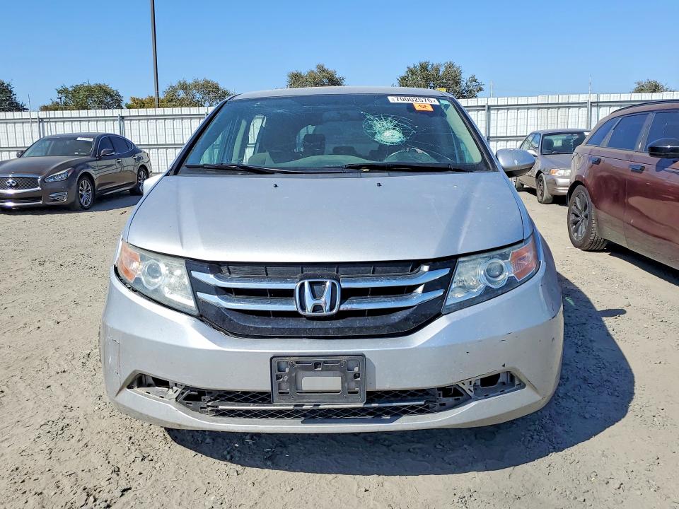 Продажа на аукционе авто 2015 Honda Odyssey, vin: 5FNRL5H46FB035218, номер лота: 70002576