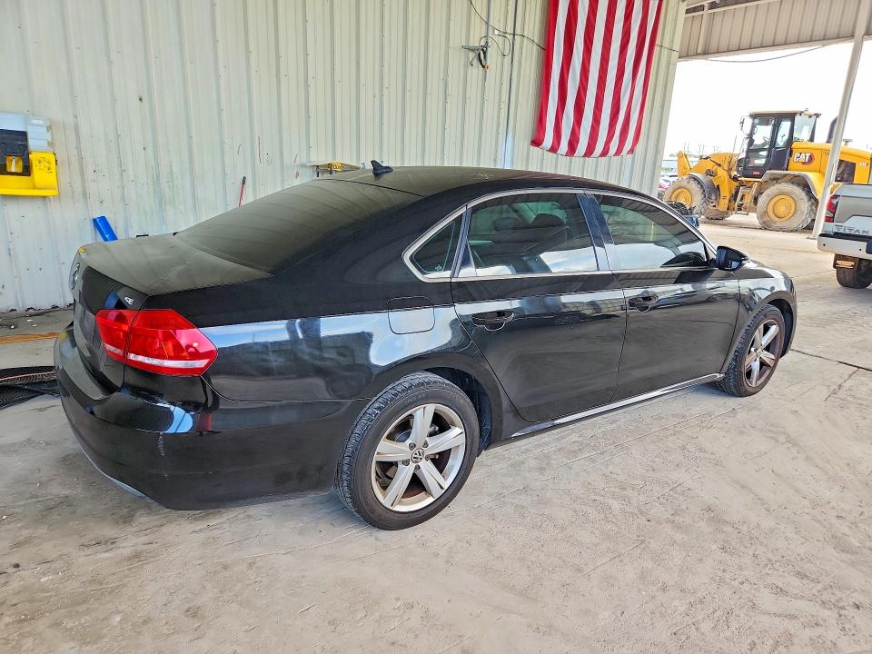 Продажа на аукционе авто 2012 Volkswagen Passat, vin: 1VWBP7A30CC052282, номер лота: 67299736