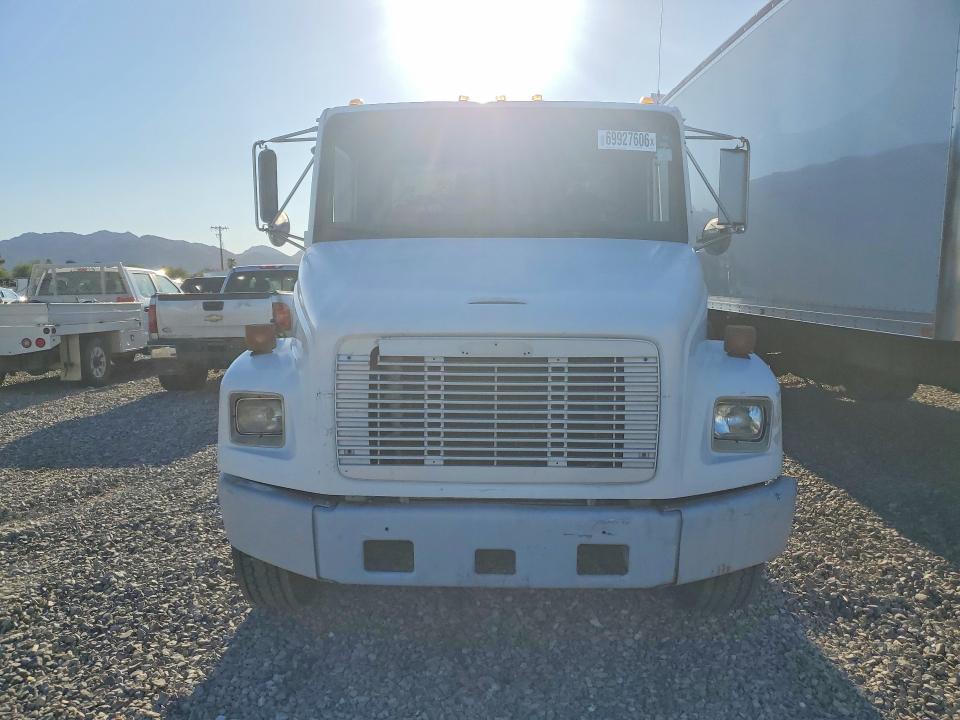 69927606 :رقم المزاد ، 1FVABPBV41HJ37014 vin ، 2001 Frht - Freightliner Chassis مزاد بيع