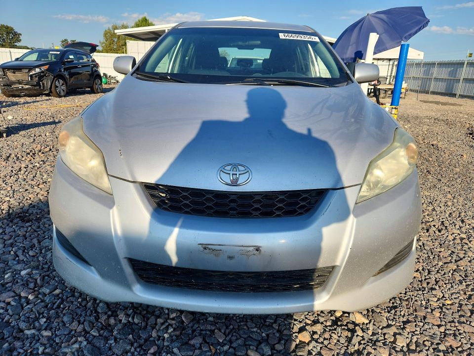 66699356 :رقم المزاد ، 2T1KU40EX9C184012 vin ، 2009 Toyota Matrix مزاد بيع