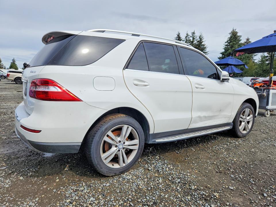 2015 Mercedes-benz Ml მანქანა იყიდება აუქციონზე, vin: 4JGDA5HB0FA609816, აუქციონის ნომერი: 67690576