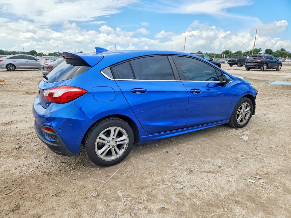 67869346 :رقم المزاد ، 3G1BE6SM2HS513020 vin ، 2017 Chevrolet Cruze مزاد بيع