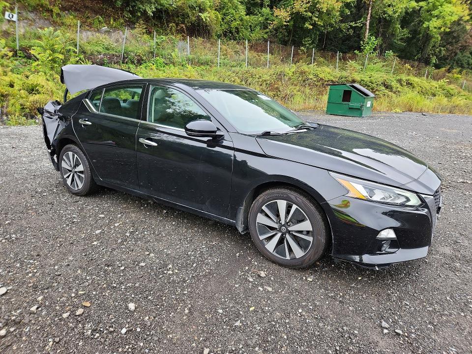2020 Nissan Altima მანქანა იყიდება აუქციონზე, vin: 1N4BL4DW3LC143328, აუქციონის ნომერი: 70809626