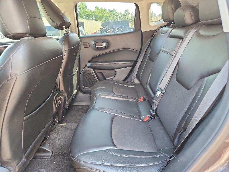 67845606 :رقم المزاد ، 3C4NJDBB6JT304155 vin ، 2018 Jeep Compass مزاد بيع