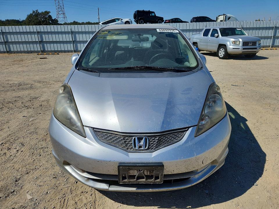 Продажа на аукционе авто 2013 Honda Fit, vin: JHMGE8H35DC061411, номер лота: 69892936