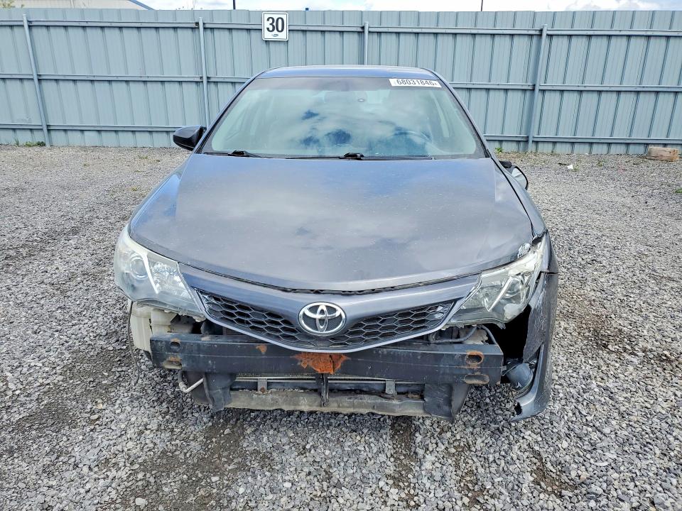 68031846 :رقم المزاد ، 4T1BF1FK4CU163992 vin ، 2012 Toyota Camry مزاد بيع