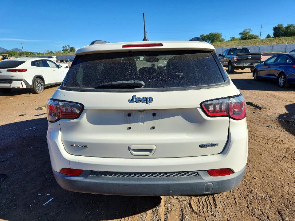 2017 Jeep Compass მანქანა იყიდება აუქციონზე, vin: 3C4NJDBB3HT651372, აუქციონის ნომერი: 67722276