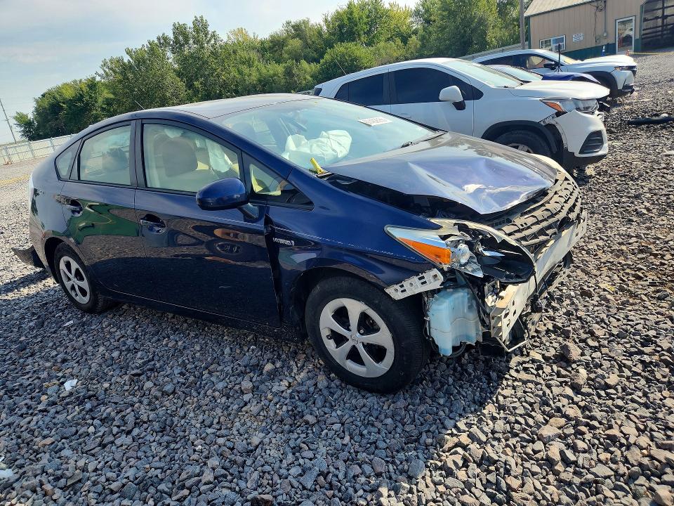 67402086 :رقم المزاد ، JTDKN3DU1F0400859 vin ، 2015 Toyota Prius مزاد بيع