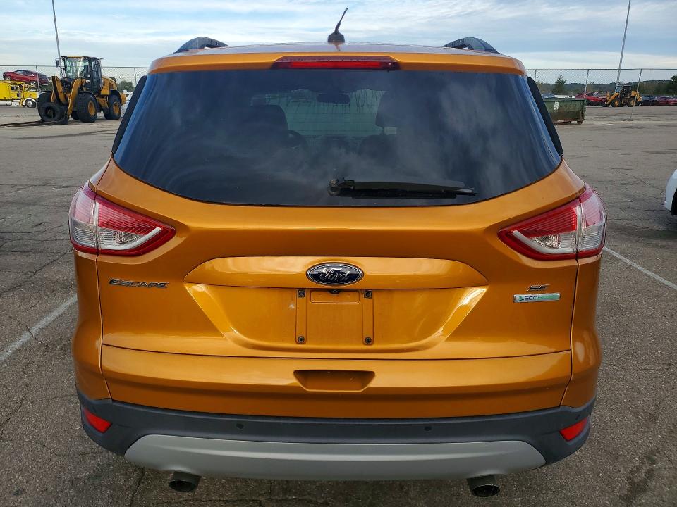 Продажа на аукционе авто 2016 Ford Escape, vin: 1FMCU0GX2GUB56902, номер лота: 70904786