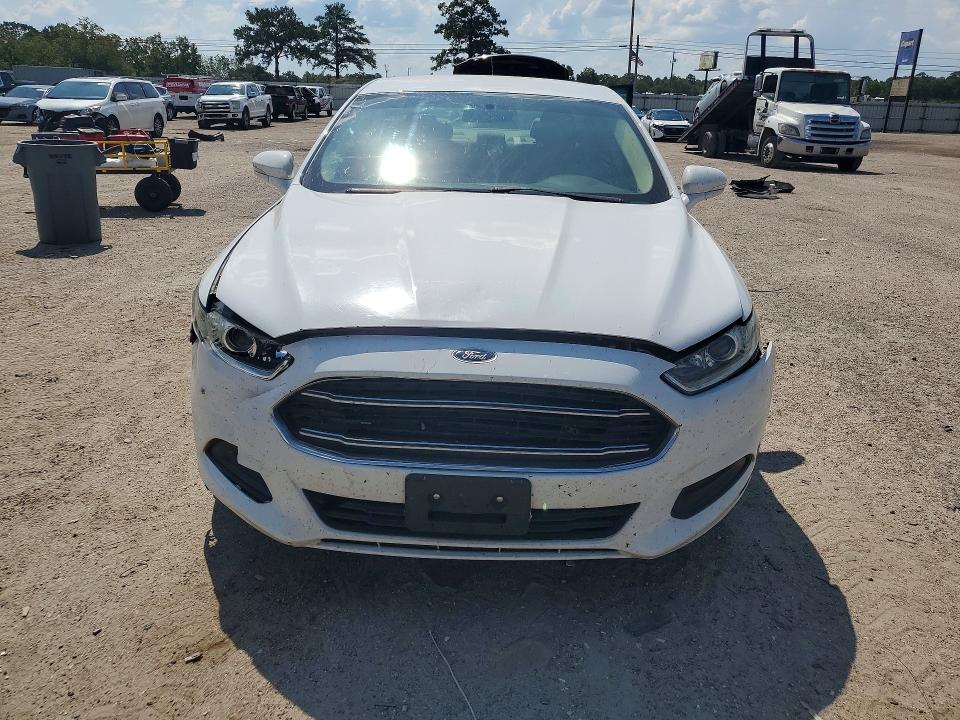 Продажа на аукционе авто 2016 Ford Fusion, vin: 3FA6P0H7XGR221886, номер лота: 70190236