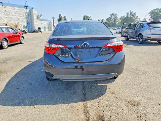 68782756 :رقم المزاد ، 5YFBURHE8GP451551 vin ، 2016 Toyota Corolla مزاد بيع