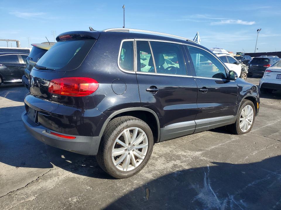 Aukcja sprzedaży 2016 Volkswagen Tiguan, vin: WVGAV7AX7GW578562, numer aukcji: 69381106