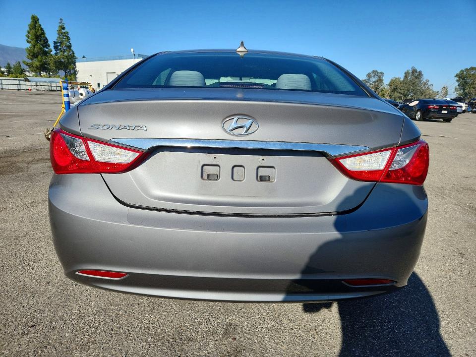 69135996 :رقم المزاد ، 5NPEB4AC4DH604515 vin ، 2013 Hyundai Sonata مزاد بيع