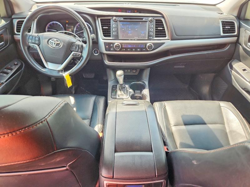 Продажа на аукционе авто 2018 Toyota Highlander, vin: 5TDKZRFH5JS546811, номер лота: 70347216