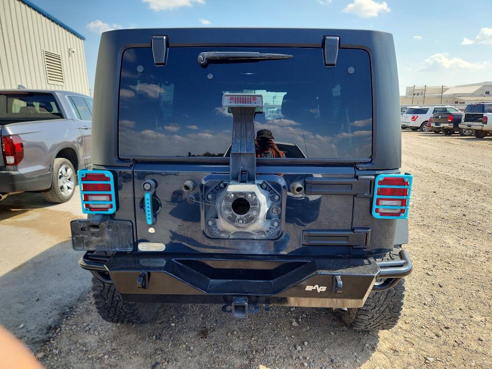 67995576 :رقم المزاد ، 1C4BJWDGXHL521236 vin ، 2017 Jeep Wrangler Unlimited مزاد بيع