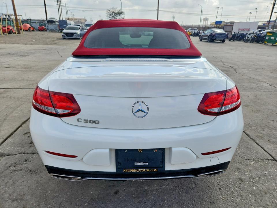 69803076 :رقم المزاد ، WDDWK4JB0JF669157 vin ، 2018 Mercedes-benz C مزاد بيع