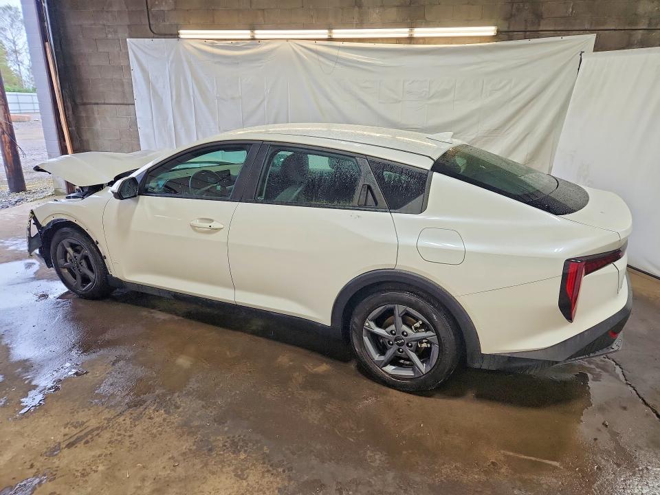 2026 Kia K4 მანქანა იყიდება აუქციონზე, vin: 3KPFT4DE2TE291305, აუქციონის ნომერი: 68218176