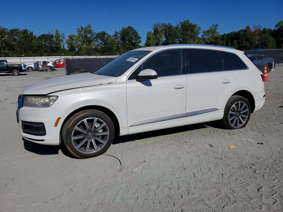Продажа на аукционе авто 2017 Audi Q7, vin: WA1LAAF70HD024897, номер лота: 68356916