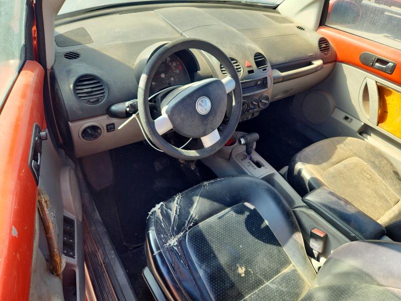 71443976 :رقم المزاد ، 3VWCM31Y24M316555 vin ، 2004 Volkswagen New Beetle مزاد بيع