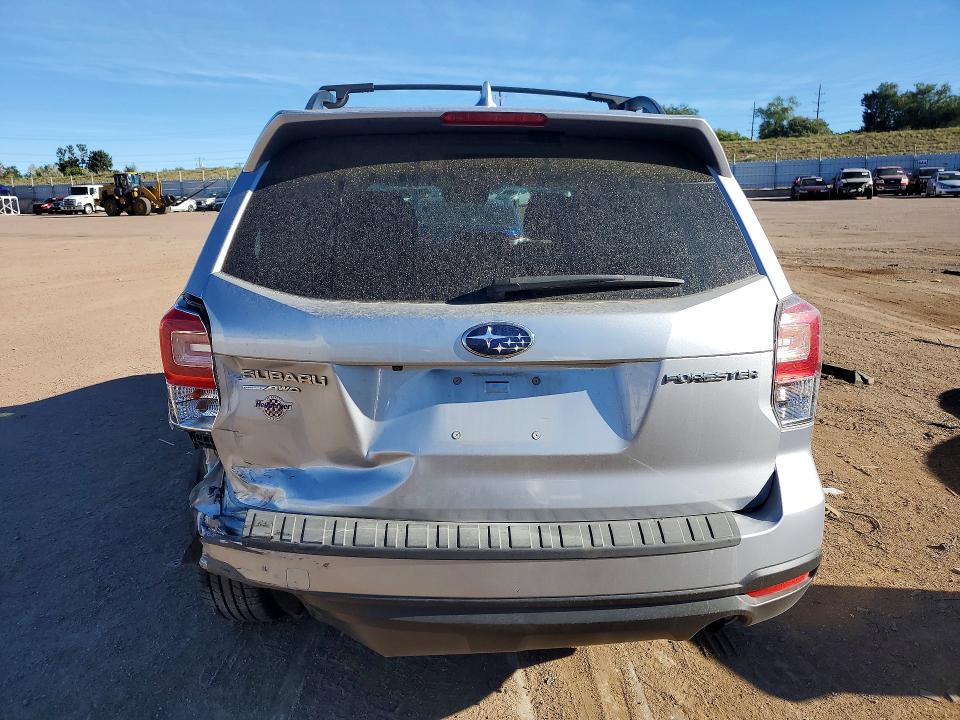 Продажа на аукционе авто 2018 Subaru Forester, vin: JF2SJAEC8JG585192, номер лота: 68450356