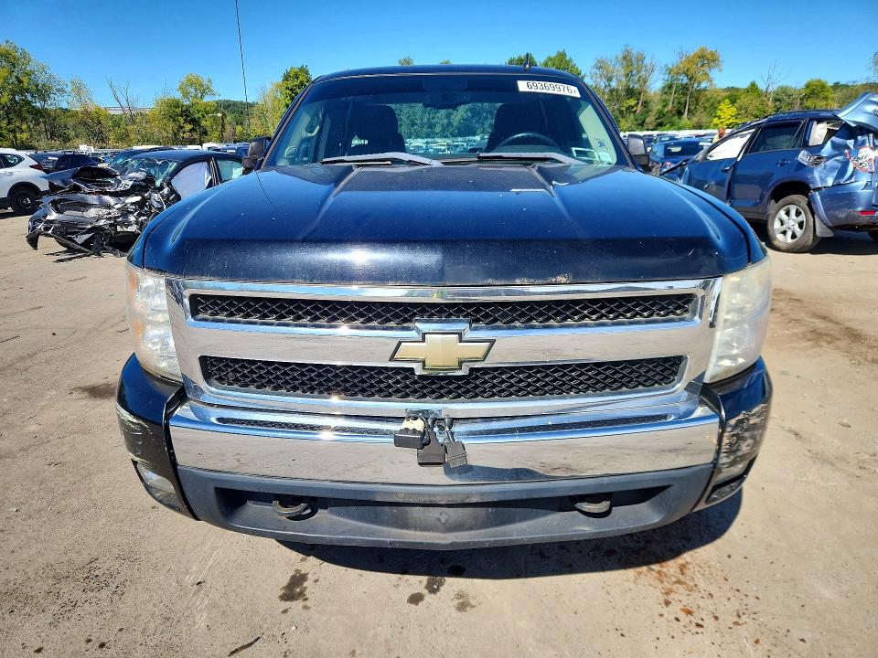 Продажа на аукционе авто 2008 Chevrolet Silverado, vin: 2GCEK190081100138, номер лота: 69369976