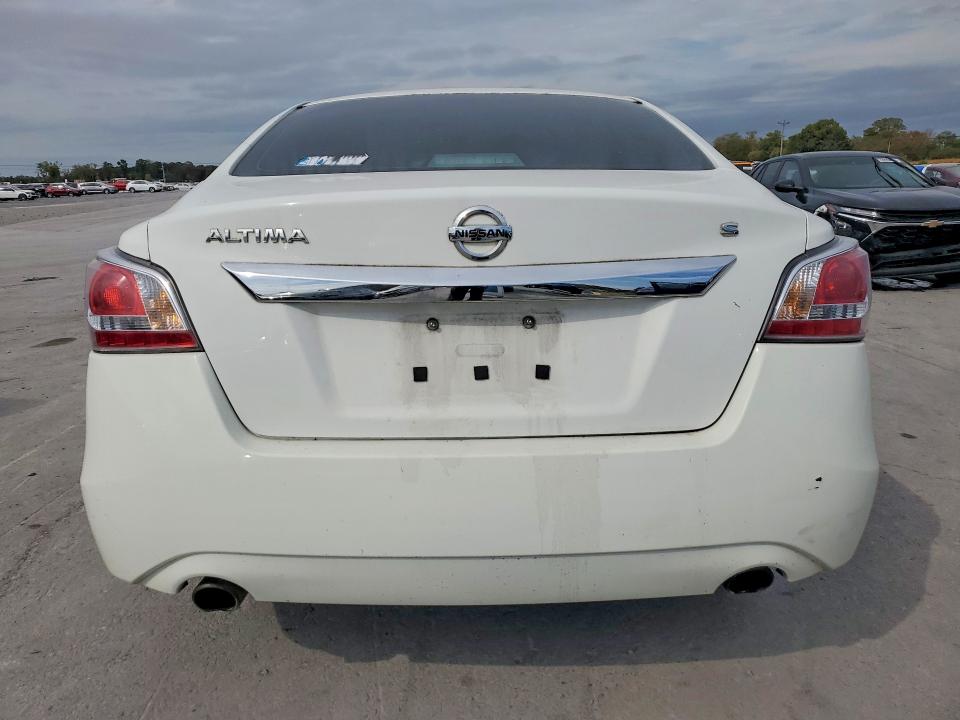 70155336 :رقم المزاد ، 1N4AL3AP9FC251413 vin ، 2015 Nissan Altima مزاد بيع