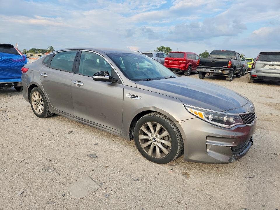 68333716 :رقم المزاد ، 5XXGU4L33HG158438 vin ، 2017 Kia Optima مزاد بيع