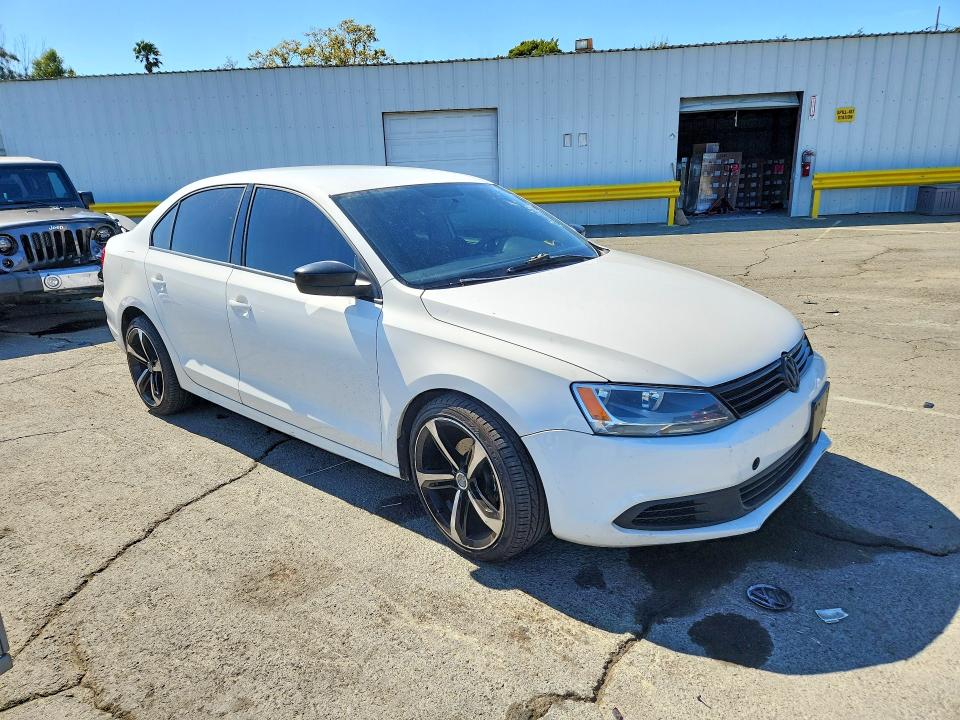 2014 Volkswagen Jetta მანქანა იყიდება აუქციონზე, vin: 3VW2K7AJXEM375026, აუქციონის ნომერი: 67432066