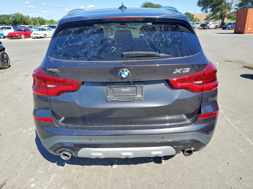 70670116 :رقم المزاد ، 5UXTR9C59JLD65003 vin ، 2018 Bmw X3 مزاد بيع