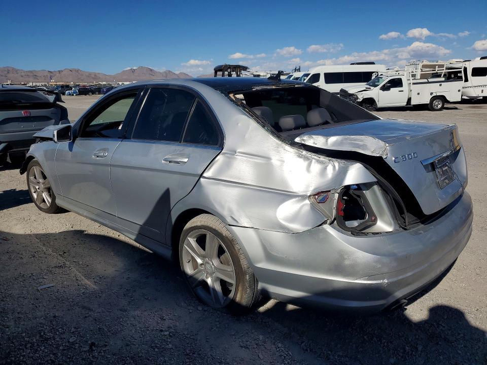 67223646 :رقم المزاد ، WDDGF5EB2AF379804 vin ، 2010 Mercedes-benz C مزاد بيع