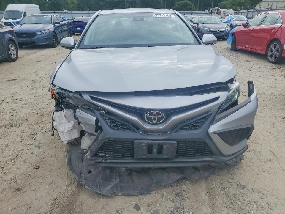 Aukcja sprzedaży 2021 Toyota Camry, vin: 4T1T11AK4MU425845, numer aukcji: 70719106