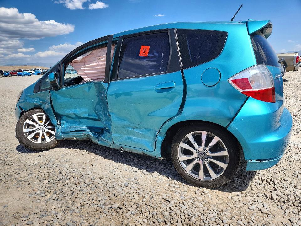 67027276 :رقم المزاد ، JHMGE8H55DC028717 vin ، 2013 Honda Fit مزاد بيع