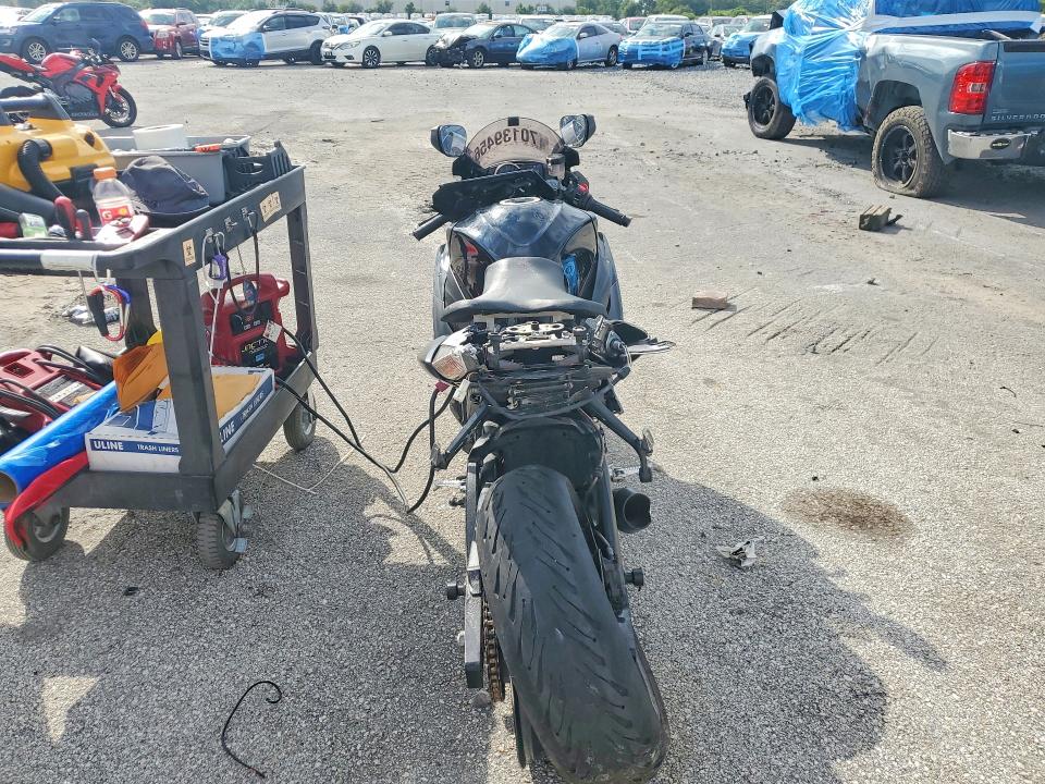 70139456 :رقم المزاد ، JS1GT78A2C2100146 vin ، 2012 Suzuki Gsx-r1000 مزاد بيع