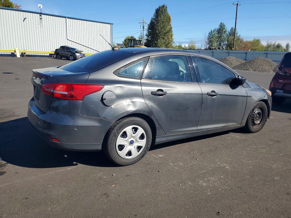 71240406 :رقم المزاد ، 1FADP3E26HL271329 vin ، 2017 Ford Focus مزاد بيع