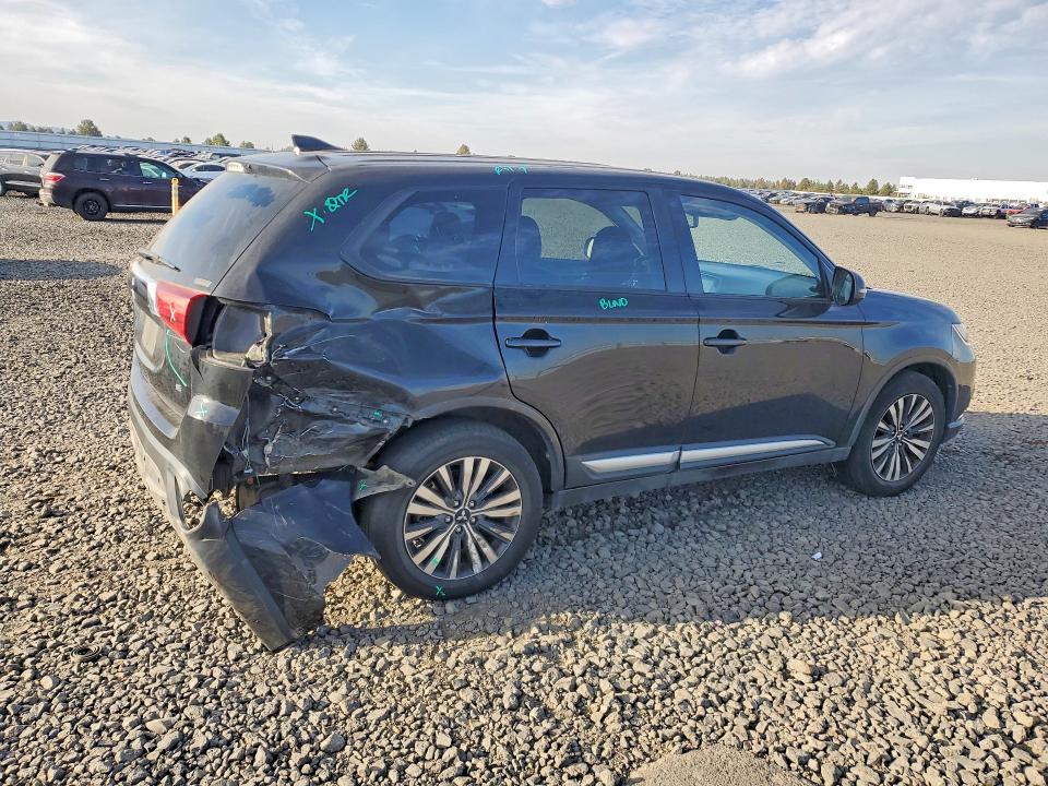 2020 Mitsubishi Outlander მანქანა იყიდება აუქციონზე, vin: JA4AZ3A31LZ044393, აუქციონის ნომერი: 69554856
